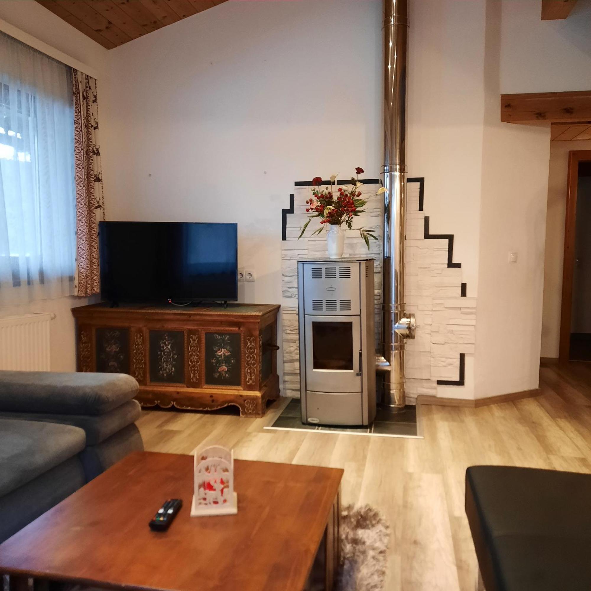 Landgasthaus Appartement Birkegg Leutasch Bagian luar foto